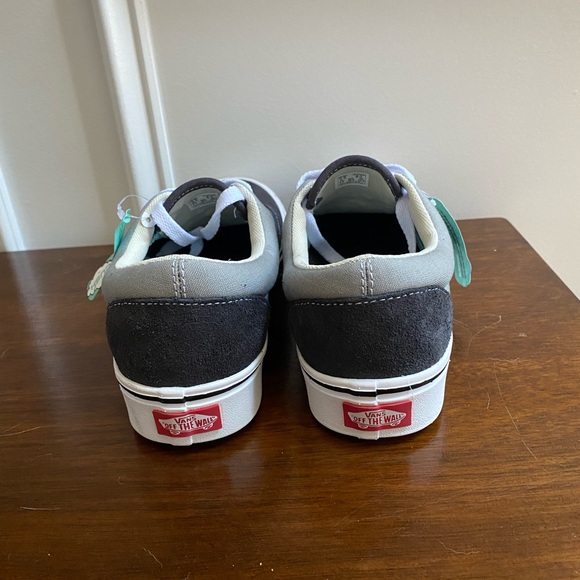 Vans Comfy Cush Sneaker - Picture 4 of 6